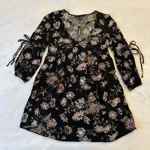 AE Cutout Floral Dress